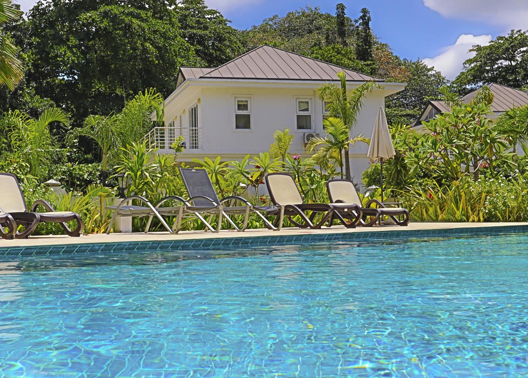 Las Brisas Villa - Chateau Elysium Beau Vallon  Exteriér fotografie