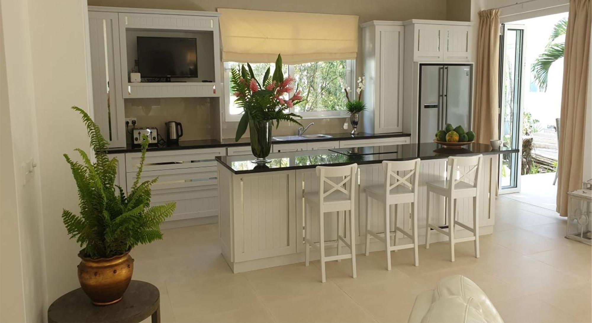 Las Brisas Villa - Chateau Elysium Beau Vallon  Exteriér fotografie